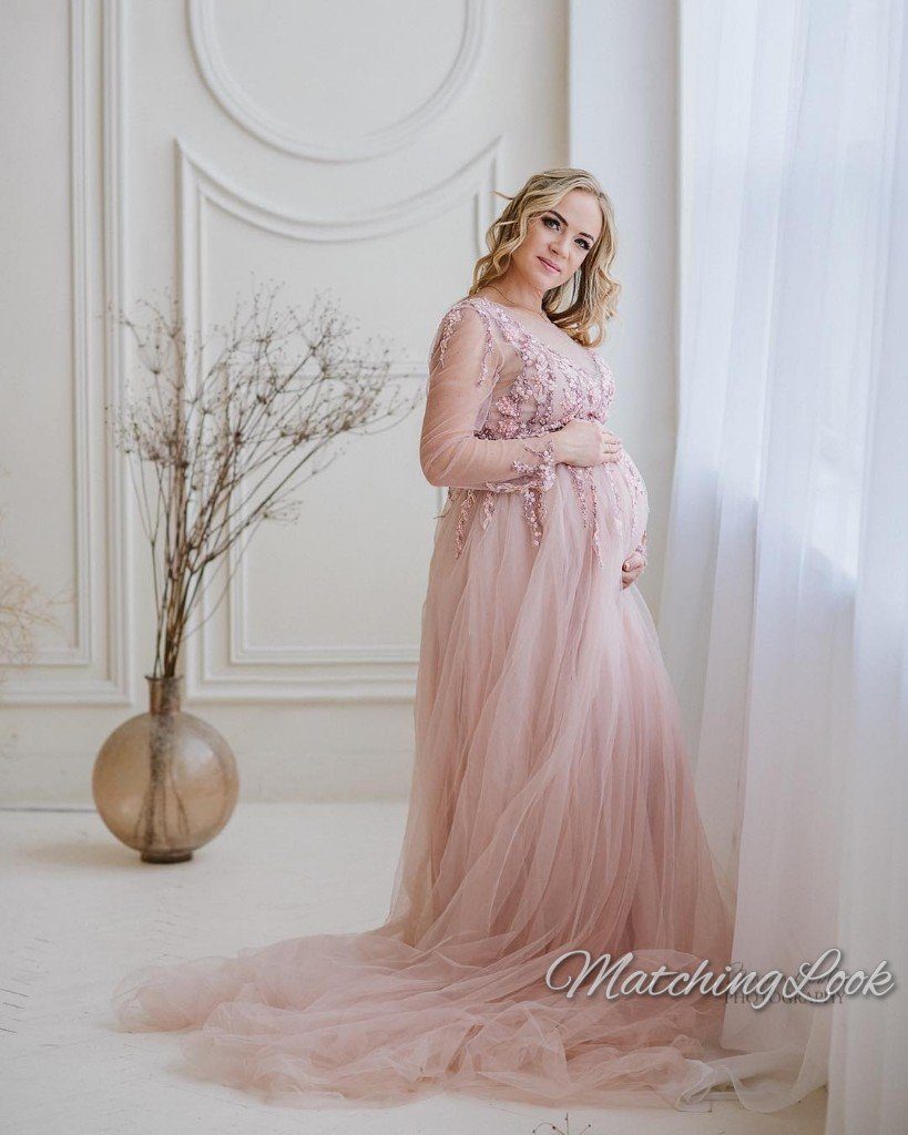 Blush pink pregnancy tulle dress with ...